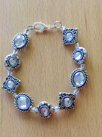 Looking Glass Antique Silver Link Bracelet