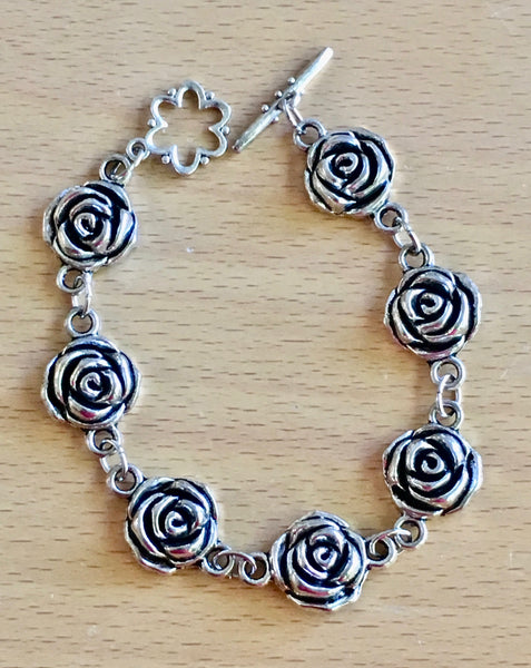 Bunches of Roses in Antique Silver Link Bracelet