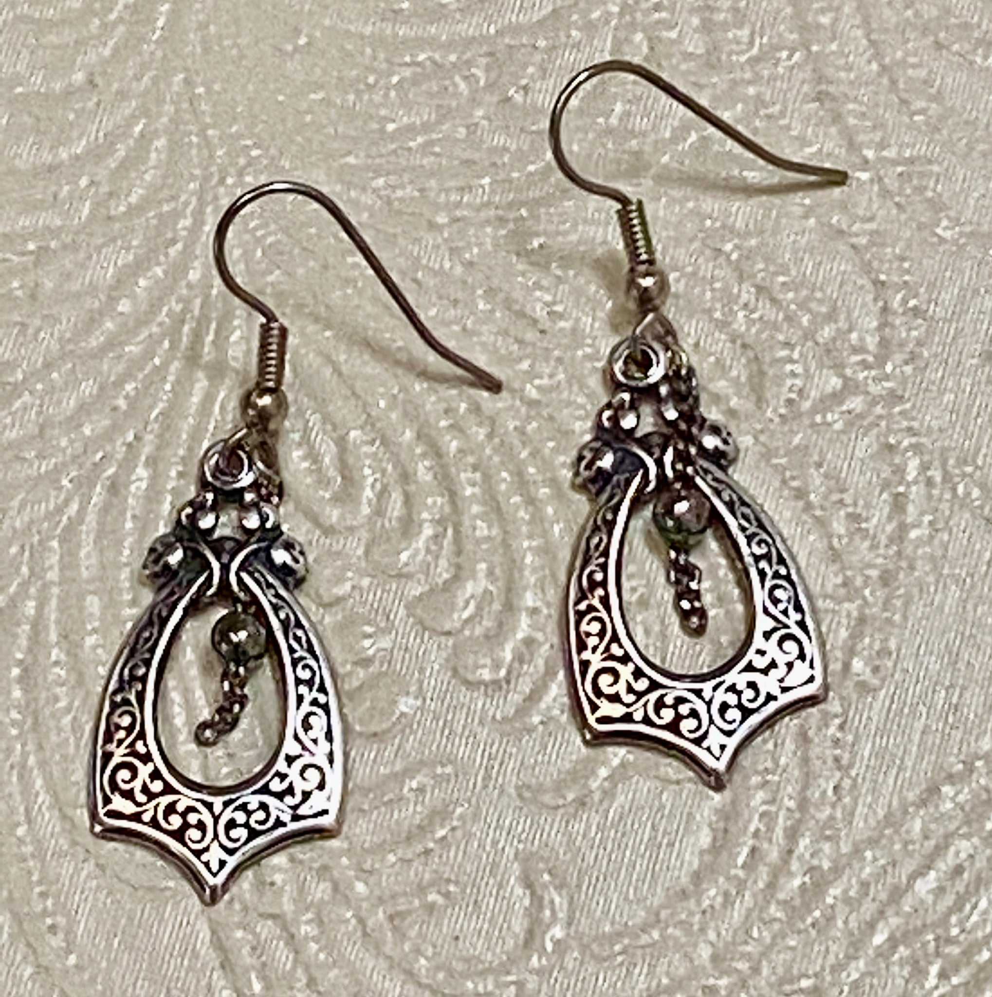 Art Nouveau Style Vines & Flowers Motif Antiqued Silver-Plate Earrings