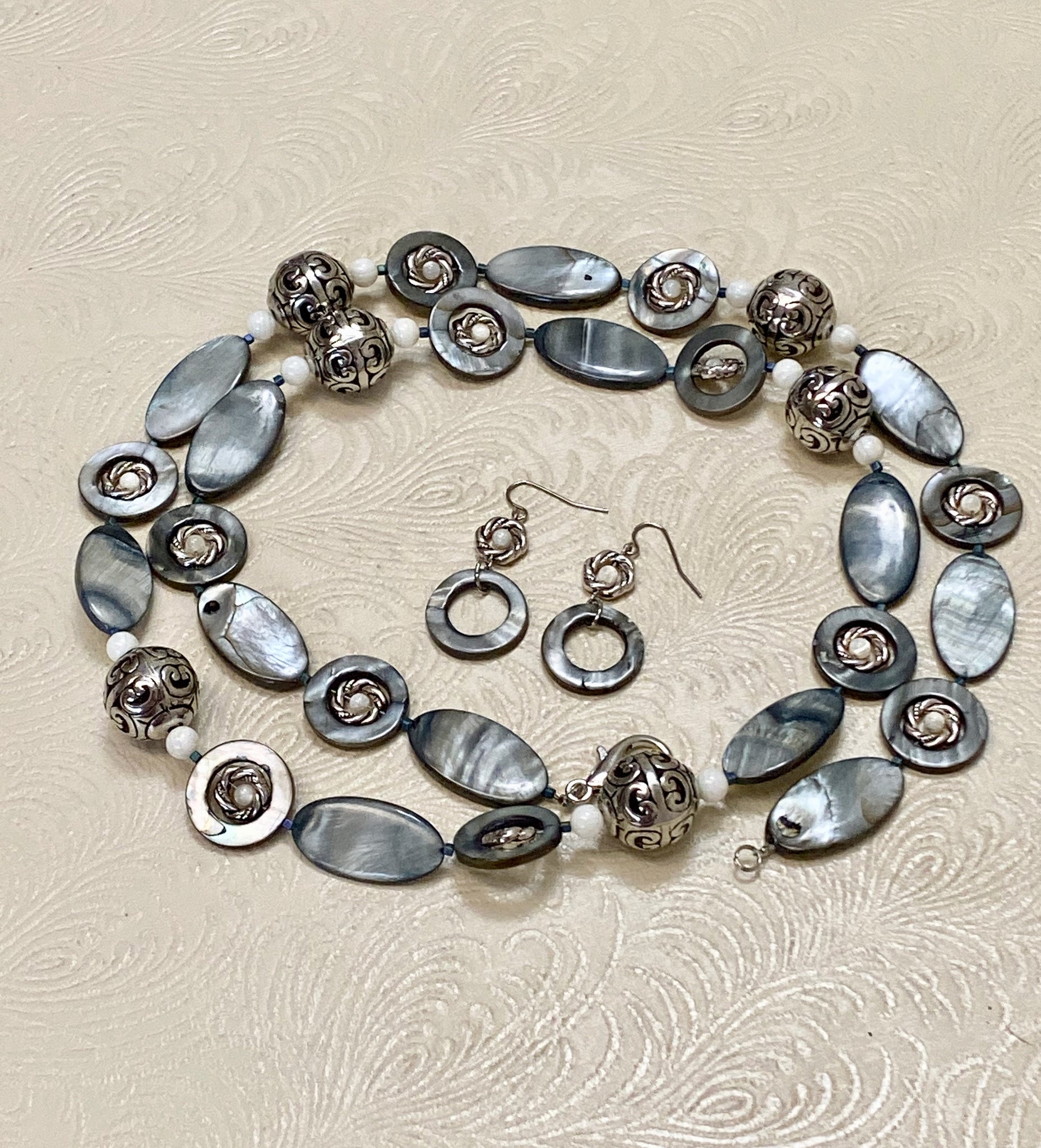 Graceful Silver Abalone, Mother of Pearl and Silver Metal Necklace & Earring Set