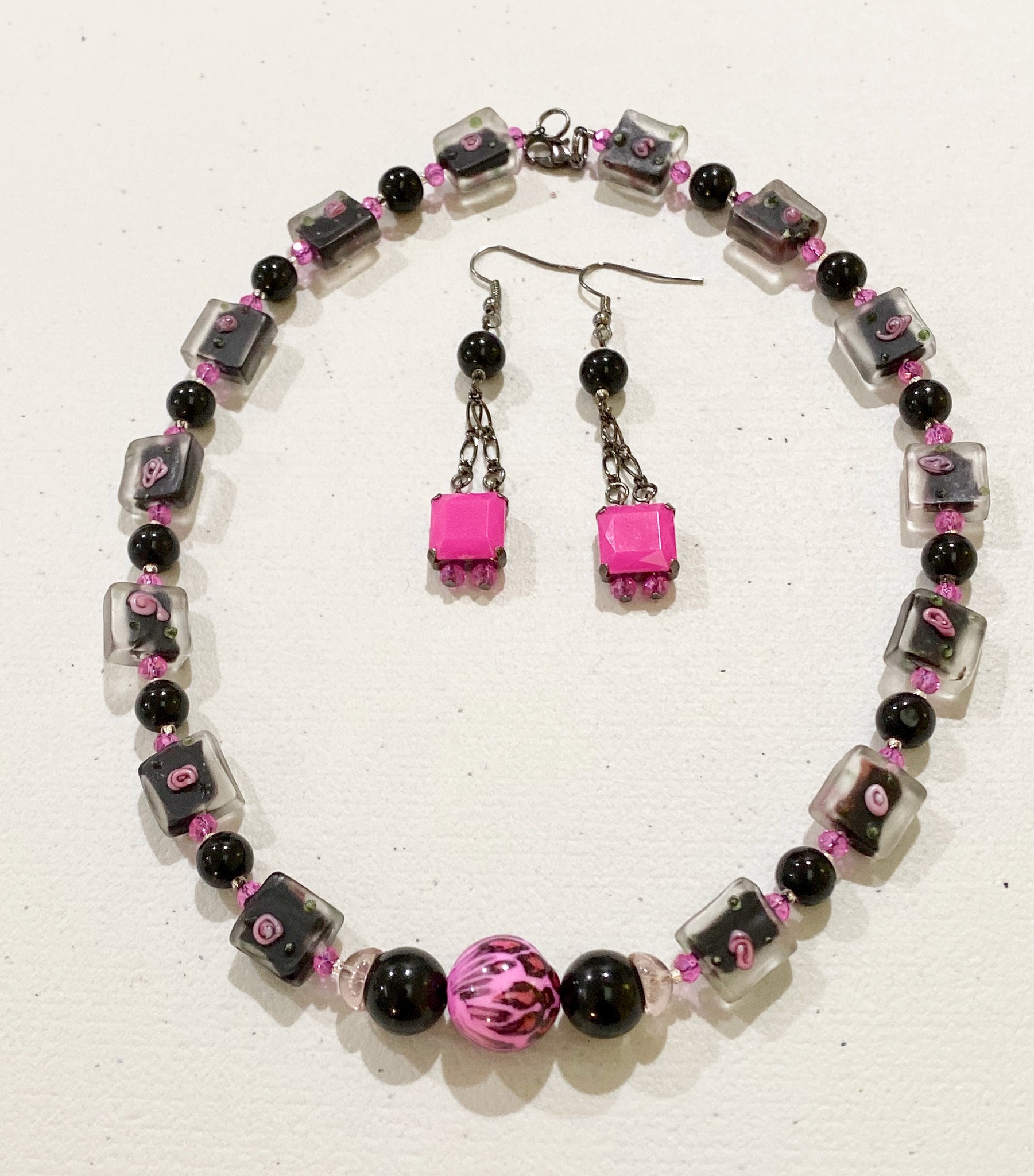 Sexy Hot Pink Leopard & Black Necklace & Earring Set